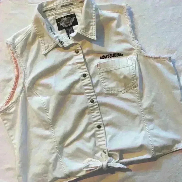 Harley Davidson cotton embroidered sleeveless button down shirt - Picture 3 of 7